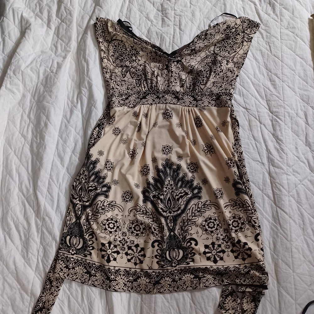 Trulli Womens Medallion Damask Print Empire Waist V-Neck Dress Tan Black Size 14